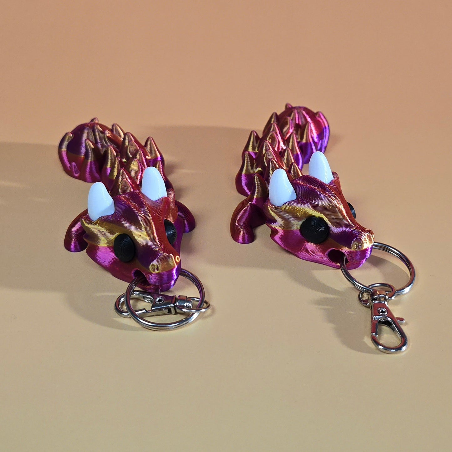 Pūķa atslēgu piekariņš