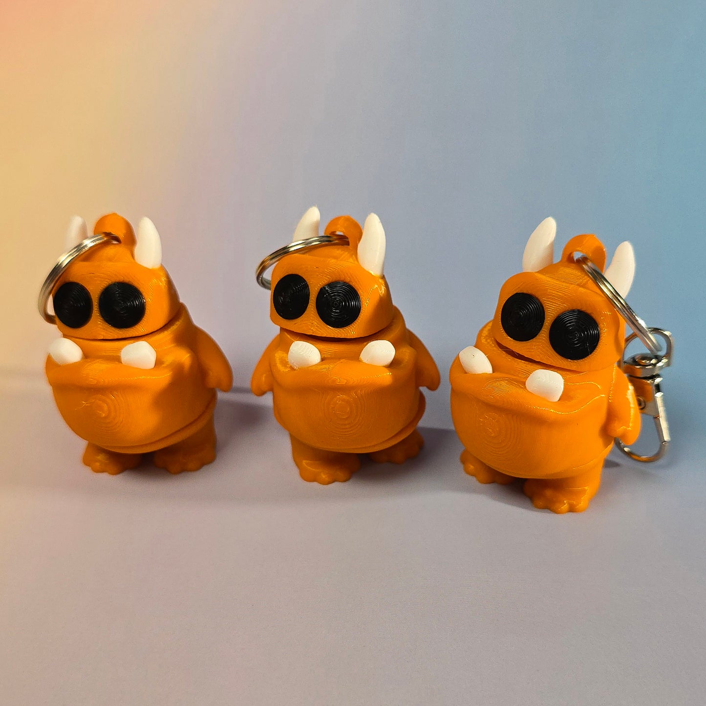 Briesmonīša atslēgu piekariņš